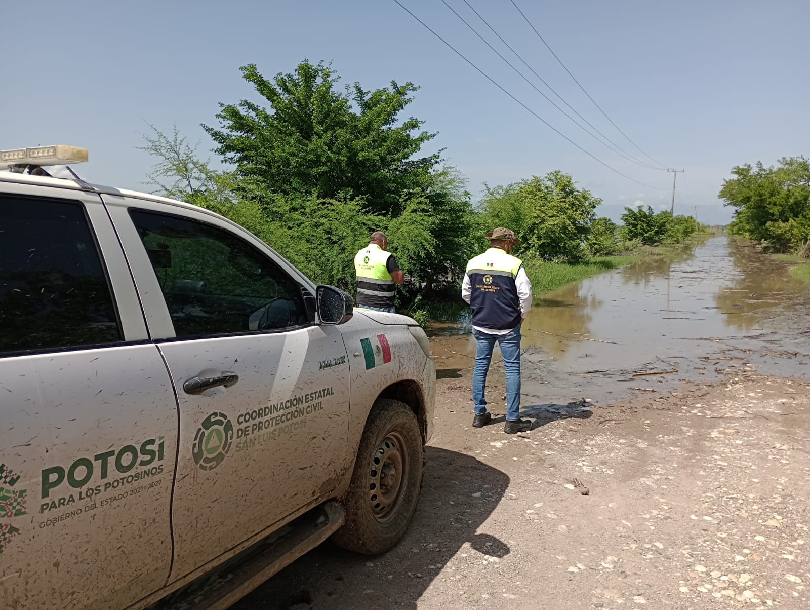 Tras lluvias, protección civil estatal valora condiciones de comunidad en Tanlajás