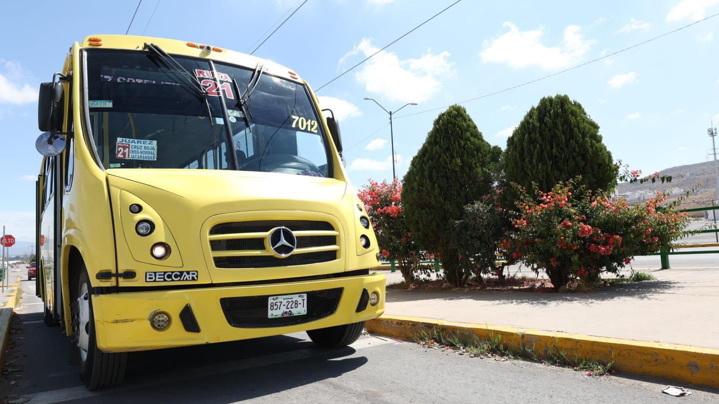 Habrá rutas de transporte colectivo hasta la media noche en la Fenapo