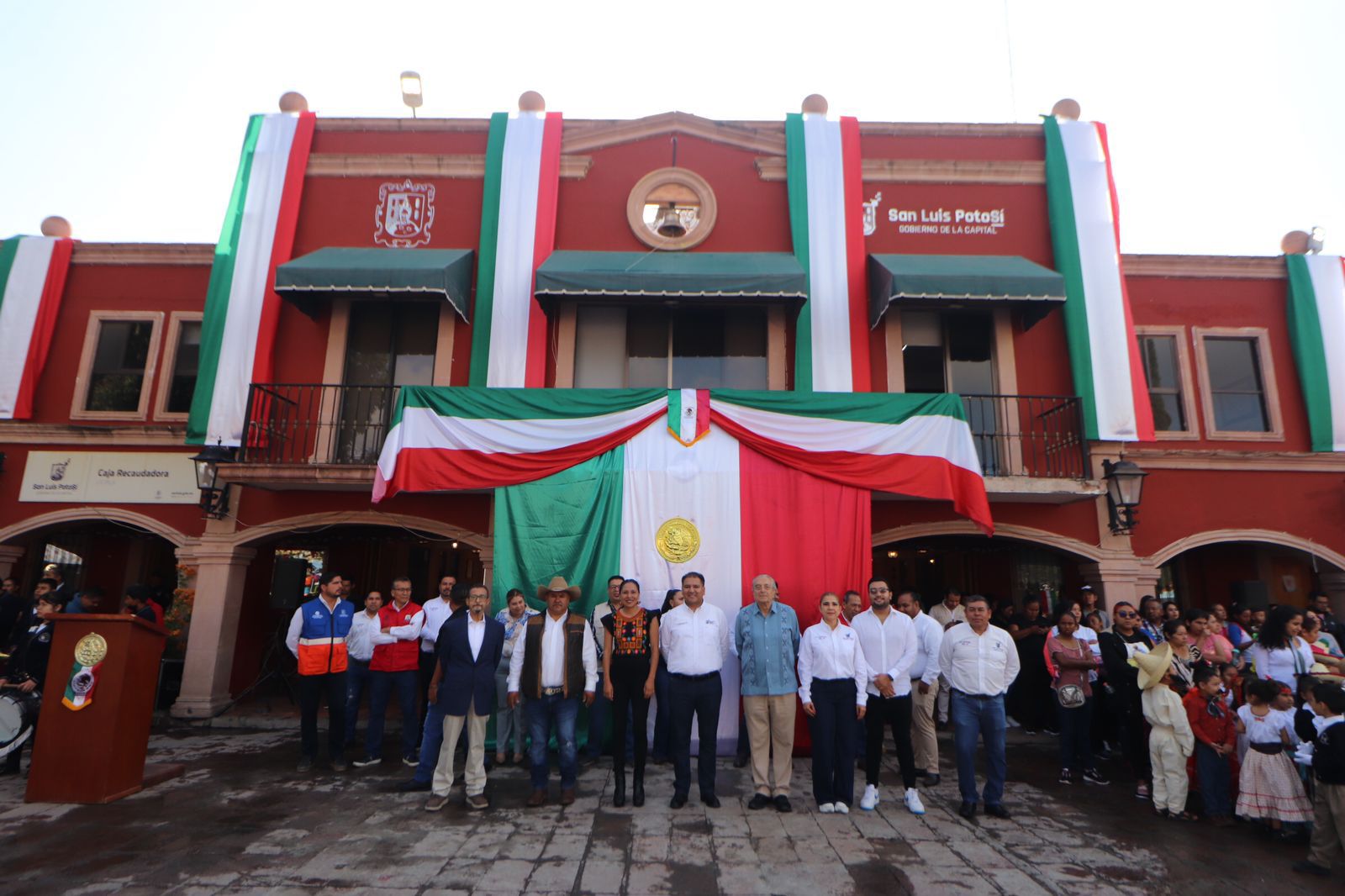 El Gobierno de la Capital dio inicio oficial a la Ferepi, como parte de las festividades patrias. El evento fue presidido por Luis Gerardo Aldaco Ortega, Delegado de La Pila, junto a directores municipales. ¡Ven a disfrutar!