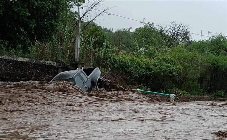 “Lluvias dejan 61 deslaves en SLP: los más riesgosos fueron en la Huasteca”