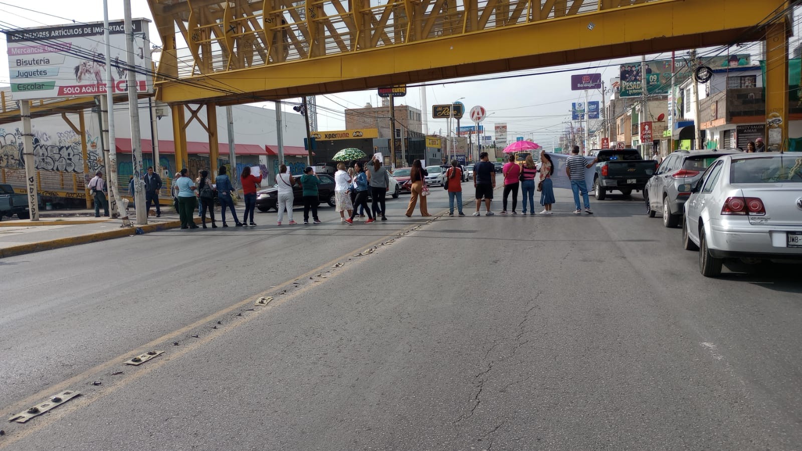 Padres de familia protestan por desfalco en escuela primaria Quetzalcóatl