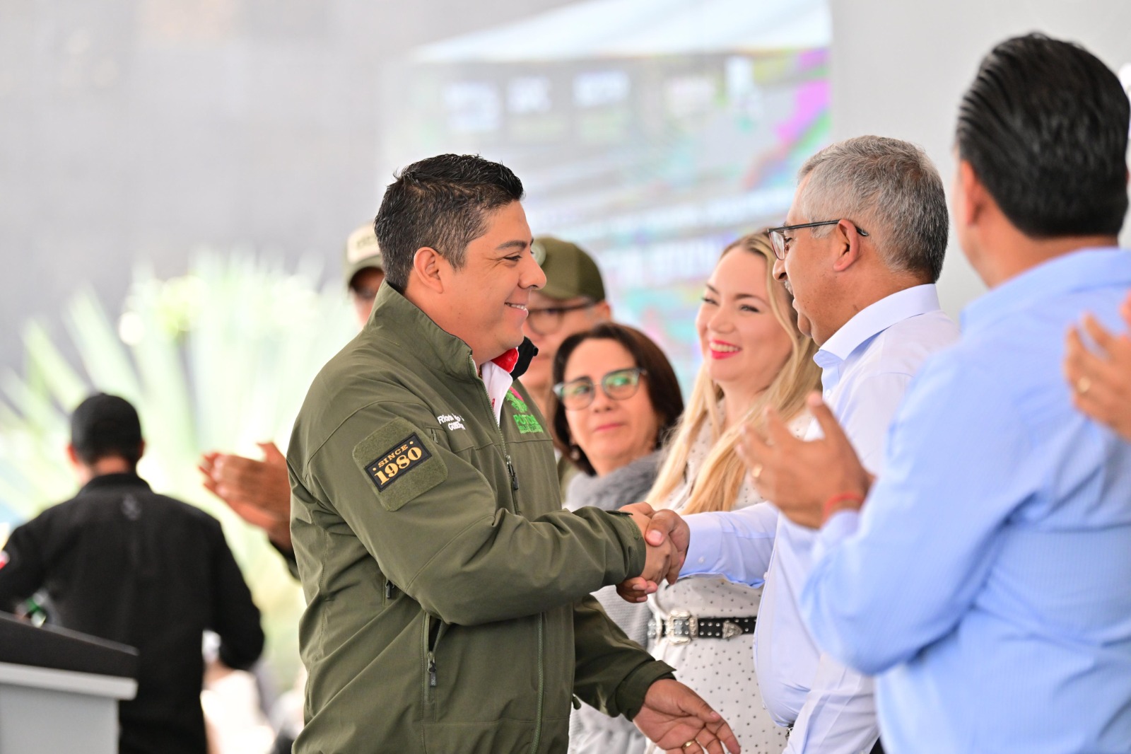 Ricardo Gallardo entrega seguridad social a personal operativo de la guardia civil estatal