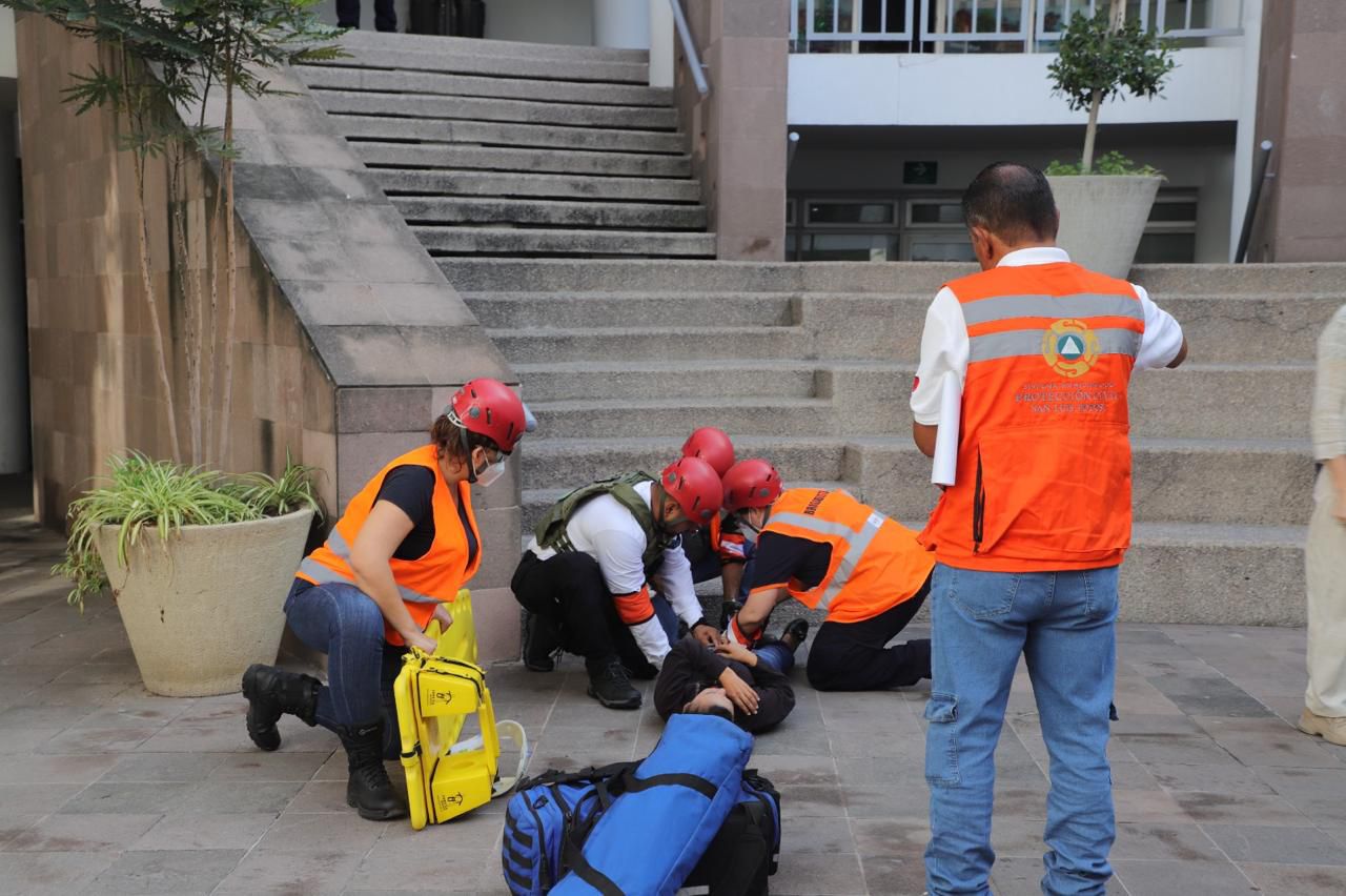 En conmemoración del Día Nacional de Protección Civil, Ayuntamiento de SLP realiza simulacro de incendio en la UAM