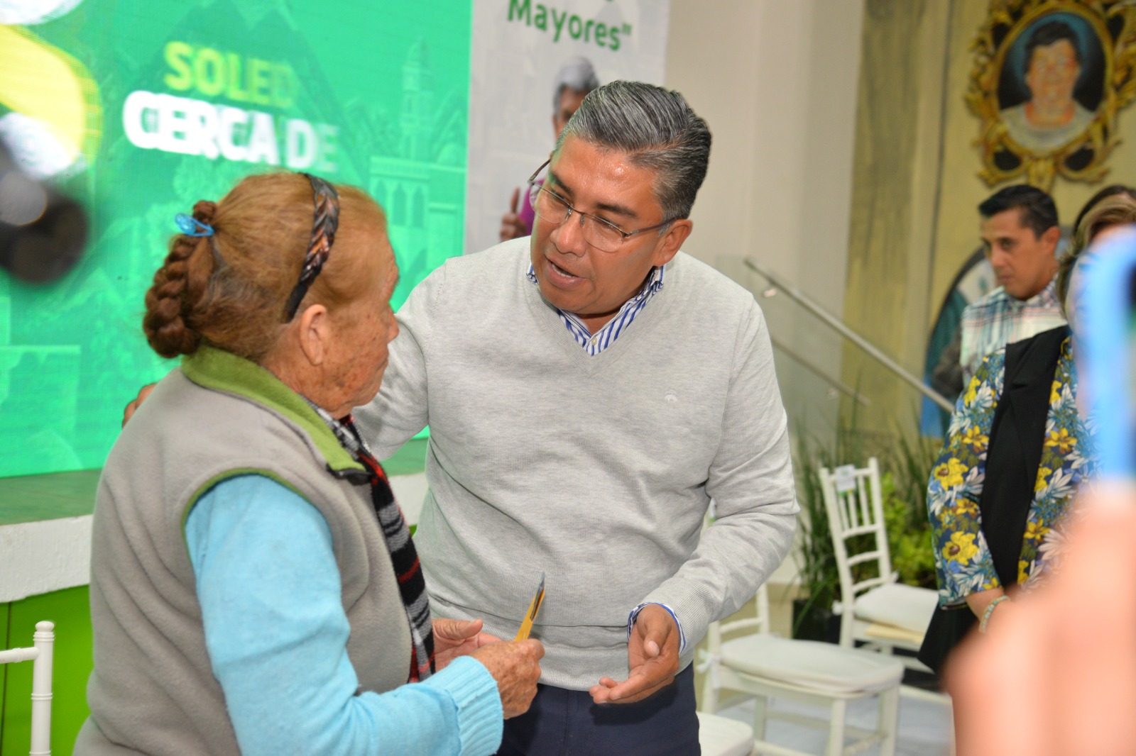 Alcalde de Soledad incrementa apoyo para adultos mayores