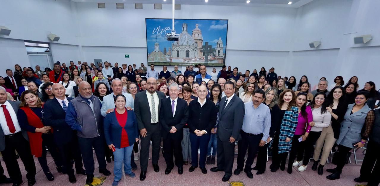 Alcalde Galindo presenta a titulares de Tesorería y Oficialía Mayor, en la nueva era del San Luis Amable