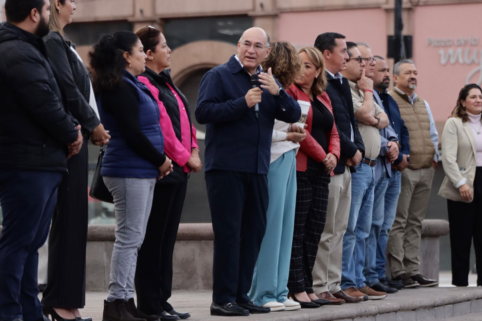 La Plaza de Fundadores brilla de nuevo, con las acciones del tercero de 100 Días de Talacha del Alcalde Galindo