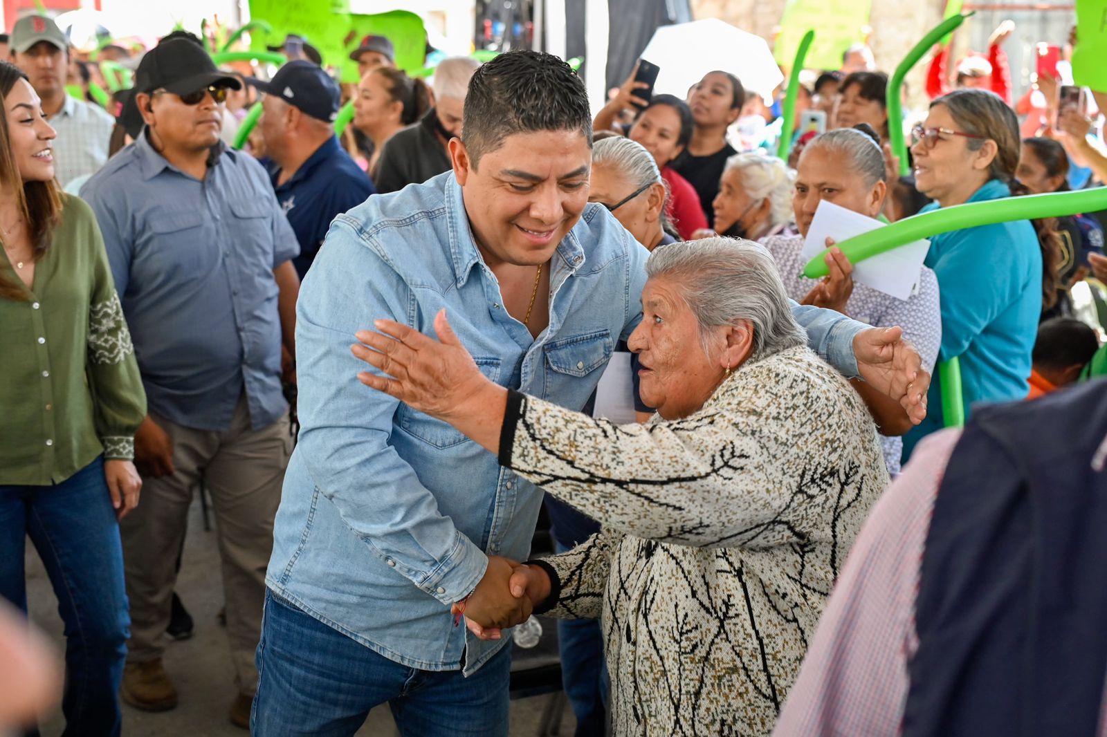 Familias aprueban programa seguridad alimentaria de Ricardo Gallardo Cardona