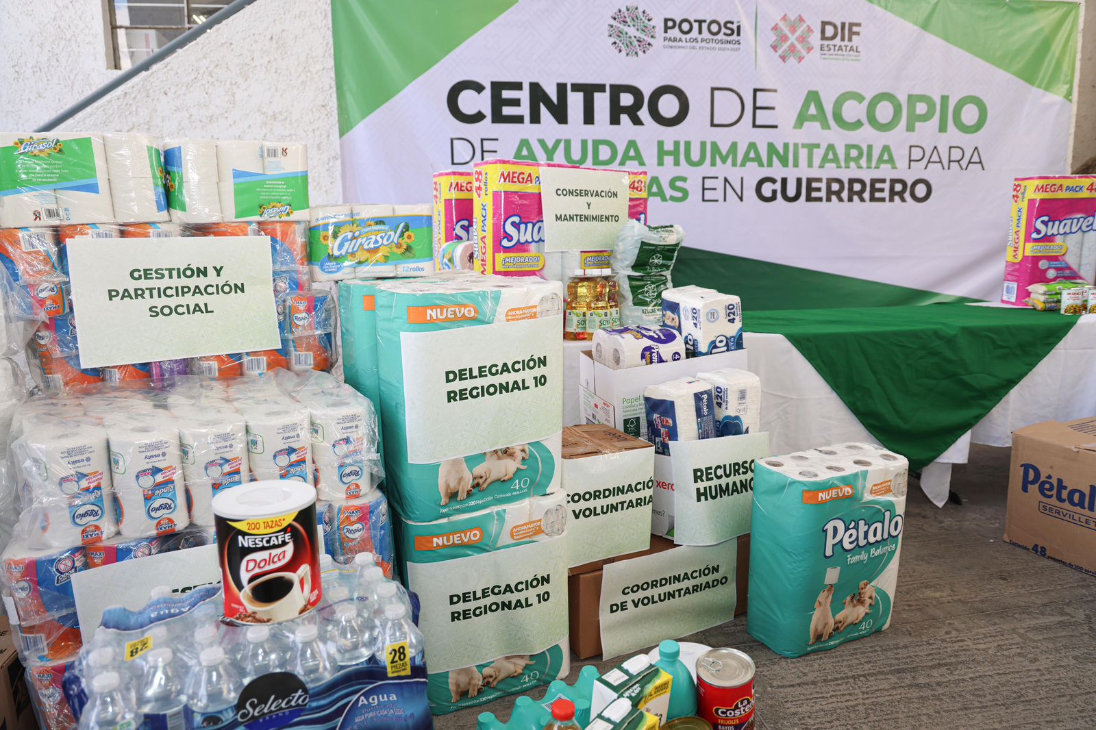 Instala Dif Estatal centro de acopio para brindar apoyo a familias de guerrero