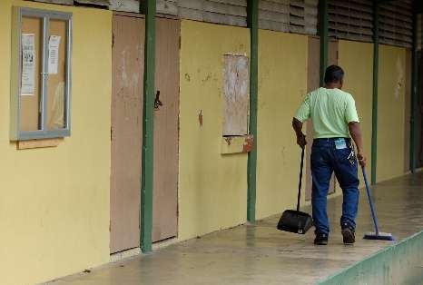 SEGE Suspende Contratación de Intendentes Hombres en Preescolares por Casos de Abuso