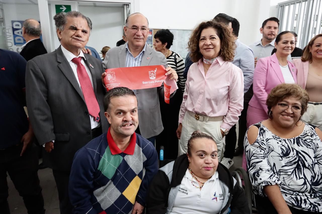 Alcalde Enrique Galindo pone en servicio Oficina de Atención a Personas con Discapacidad de la UAM