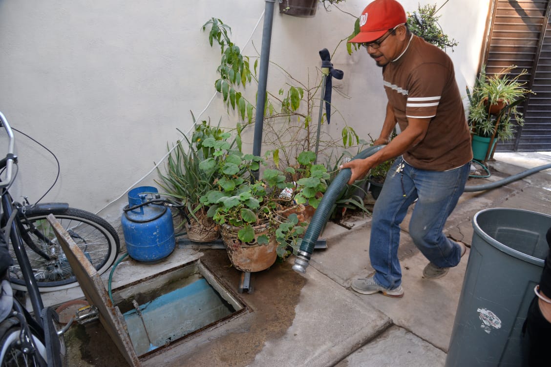 Ayuntamiento de Soledad atiende desabasto de agua con distribución directa en colonias