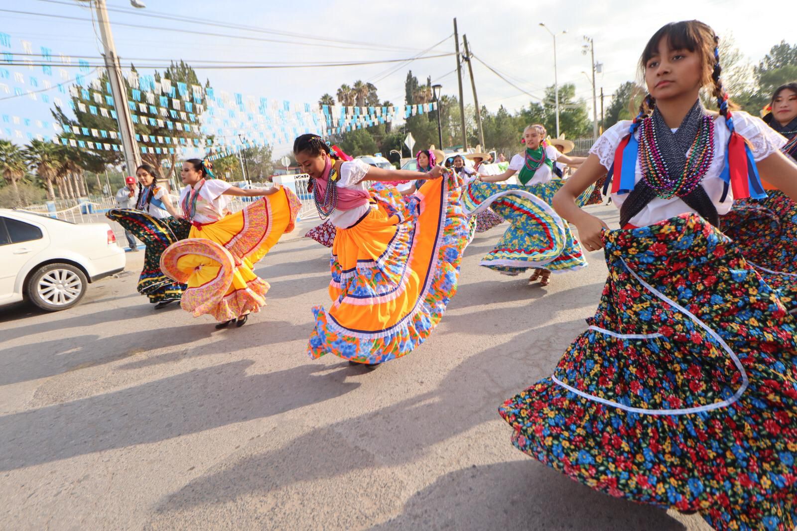 Con motivo del 114 Aniversario de la Revolución Mexicana, el Gobierno de la Capital realiza acto cívico y desfile en La Pila