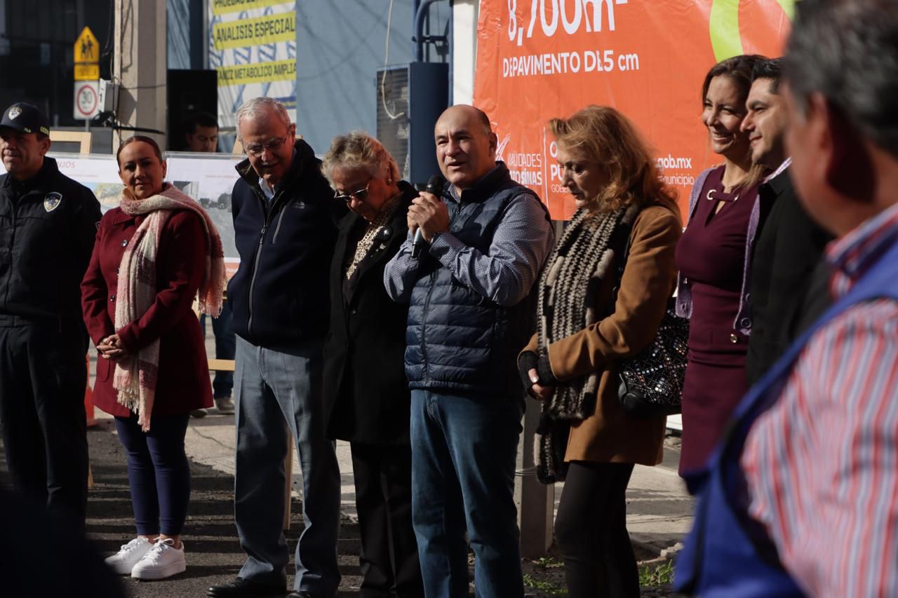 Gobierno de la Capital sigue mejorando las Vialidades Potosinas; Alcalde Galindo entrega la calle Naranjos totalmente regenerada