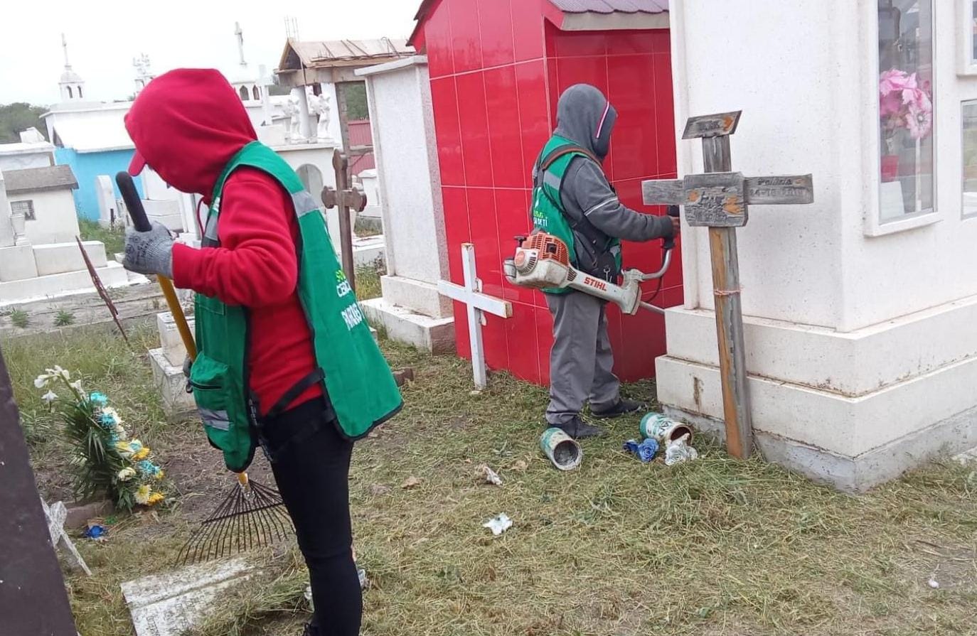 Gobierno de Soledad recolectó 16 toneladas de desechos en visita a panteones municipales 