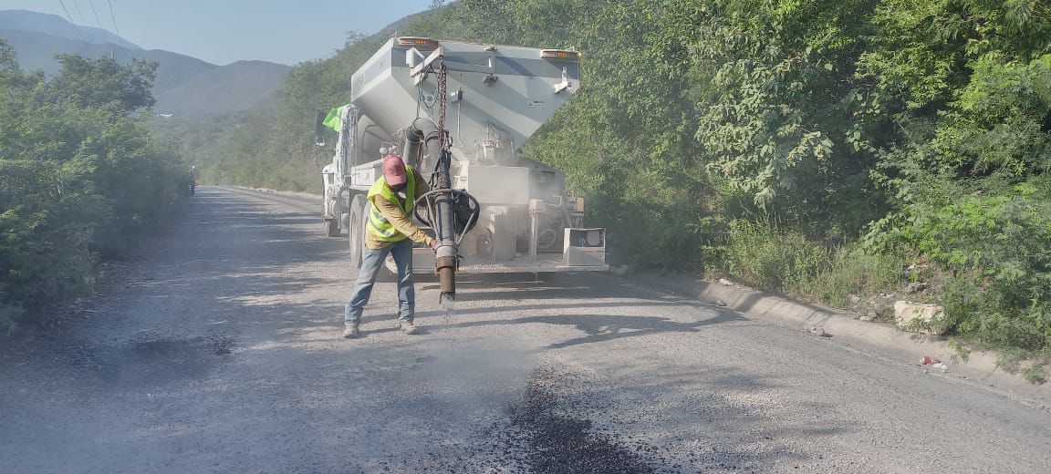 Gobierno Estatal inicia conservación del eje Rayón- Lagunillas