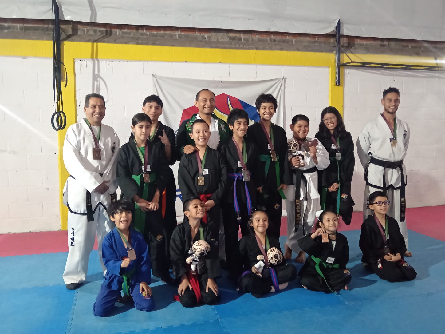 Jóvenes potosinos brillan en el 60° IKC Karate Kempo