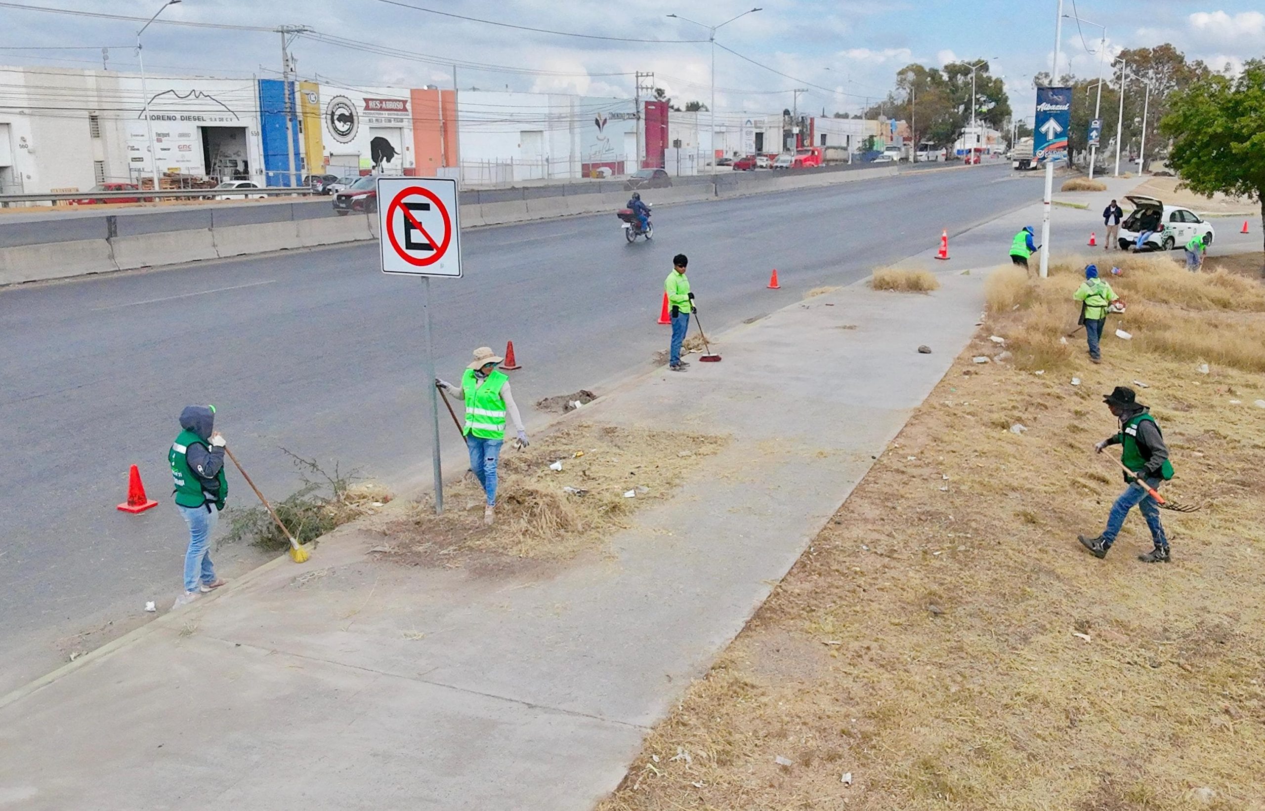 Sin descanso, programa de mejora urbana y limpieza de vialidades en Soledad