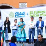 Teresa Rivera  encabeza desfile en Villa de Pozos por el 114 aniversario de la revolución mexicana