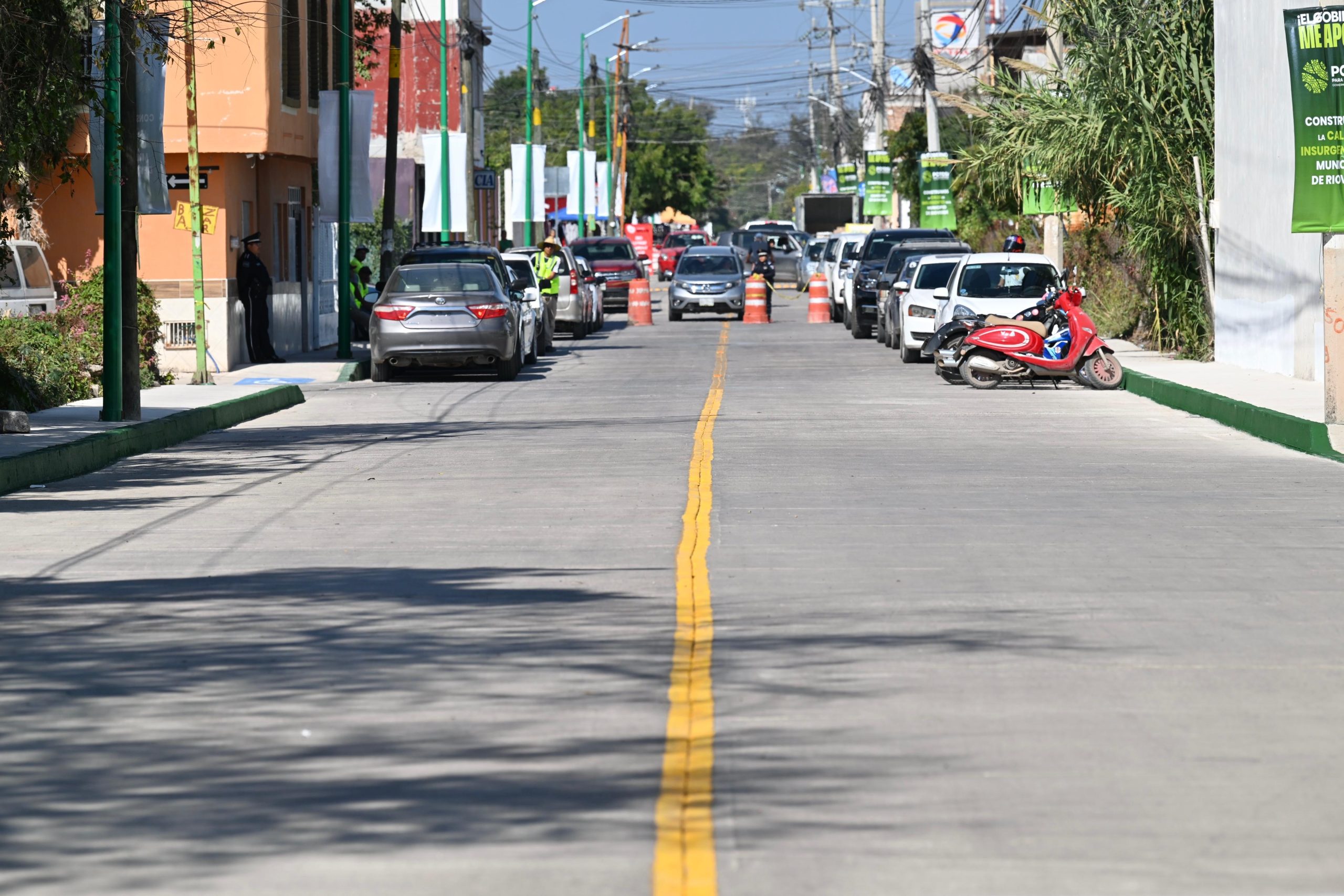 Ricardo Gallardo entrega nueva calle en Rioverde