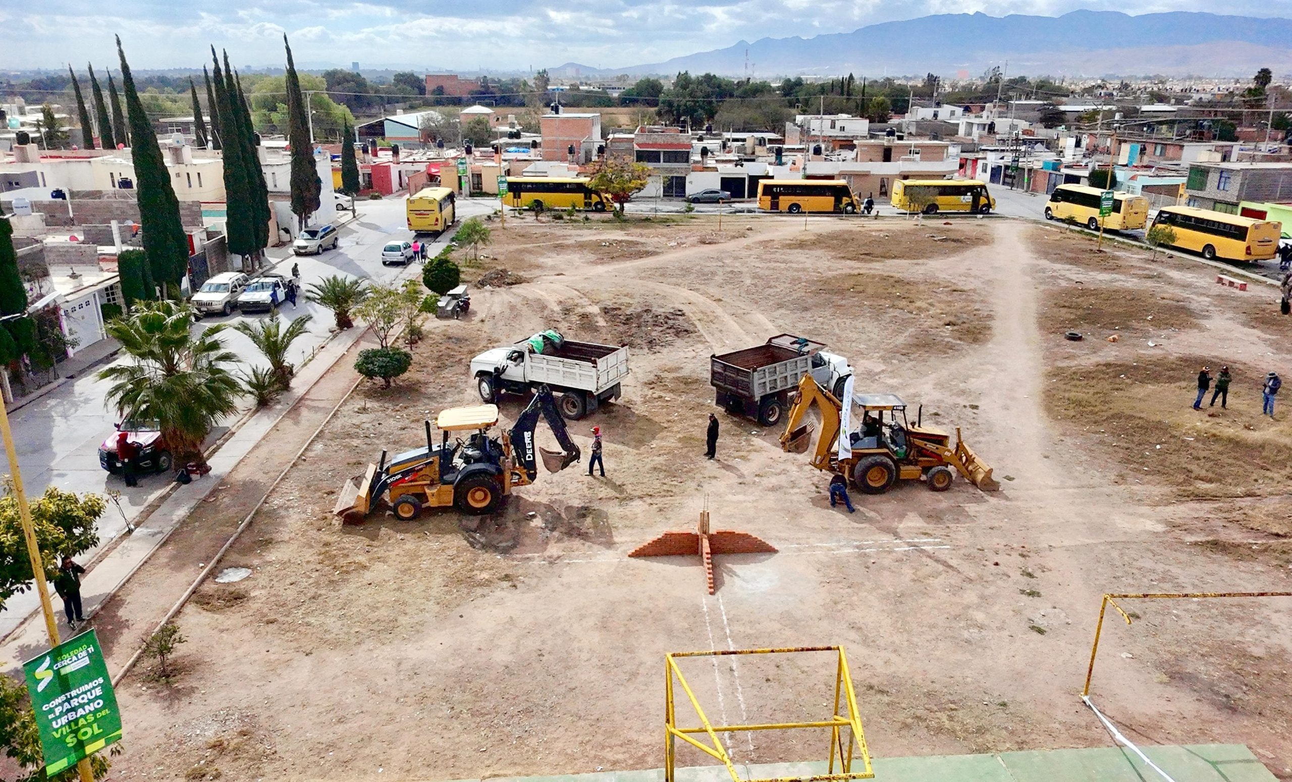 Juan Manuel Navarro arranca construcción de nuevo parque urbano y purificadora de agua gratuita