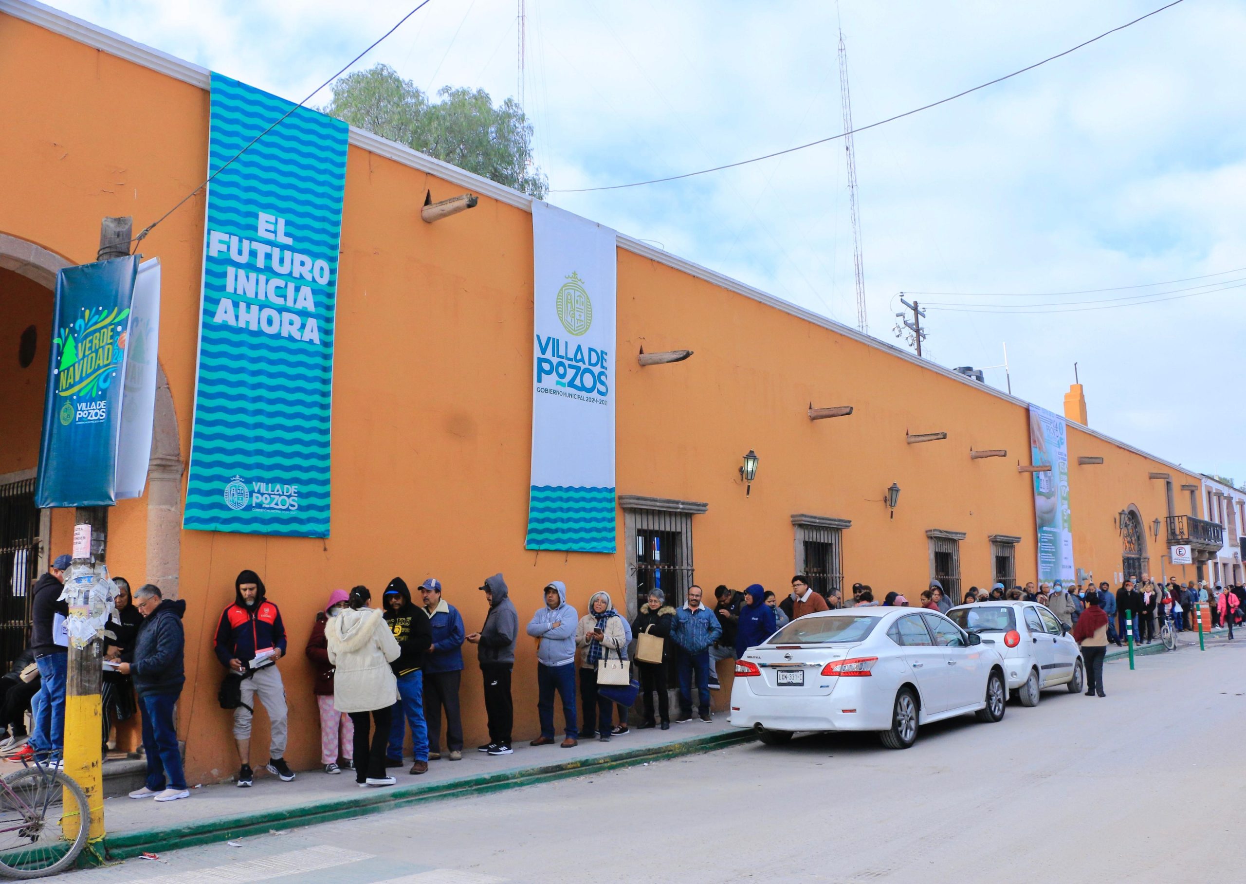 Positiva participación ciudadana en Villa de Pozos para pago de predial