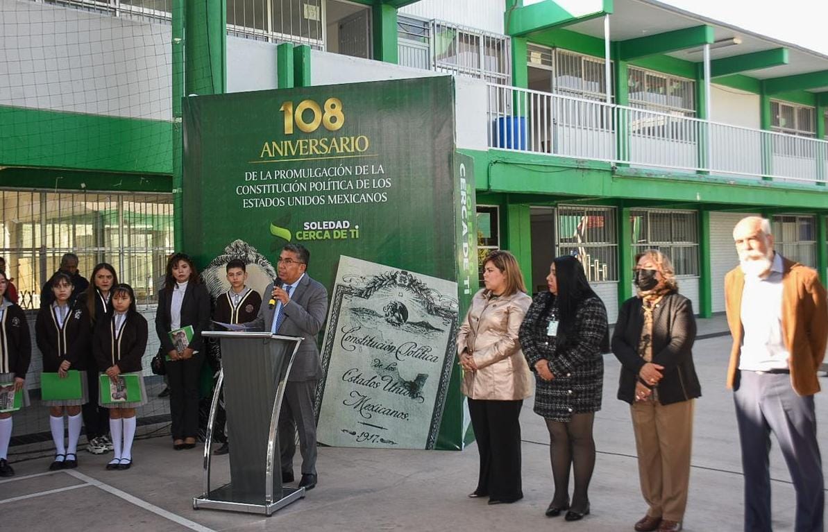 Alcalde de Soledad encabeza acto cívico por el 108 aniversario de la promulgación de la constitución mexicana