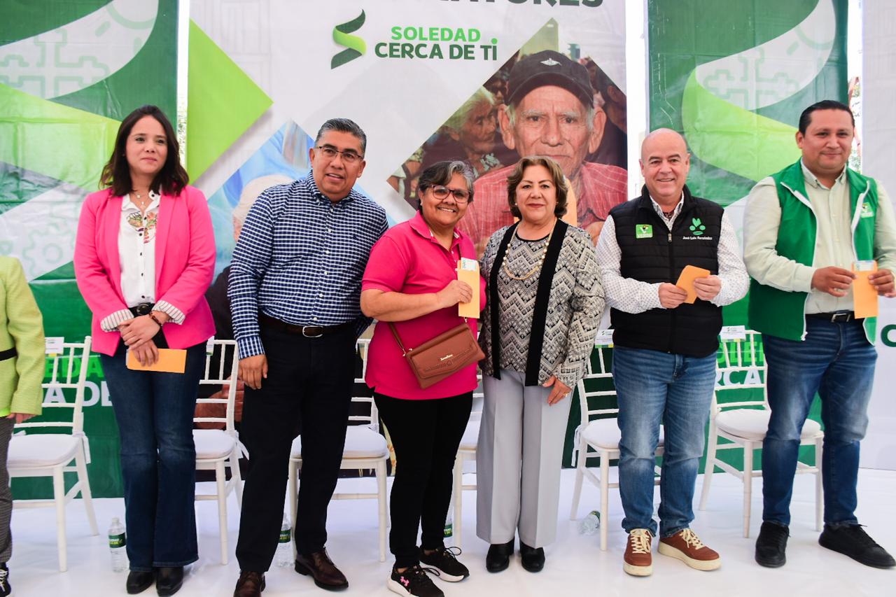 Apoyo económico a adultos mayores por parte del ayuntamiento de Soledad garantiza su bienestar