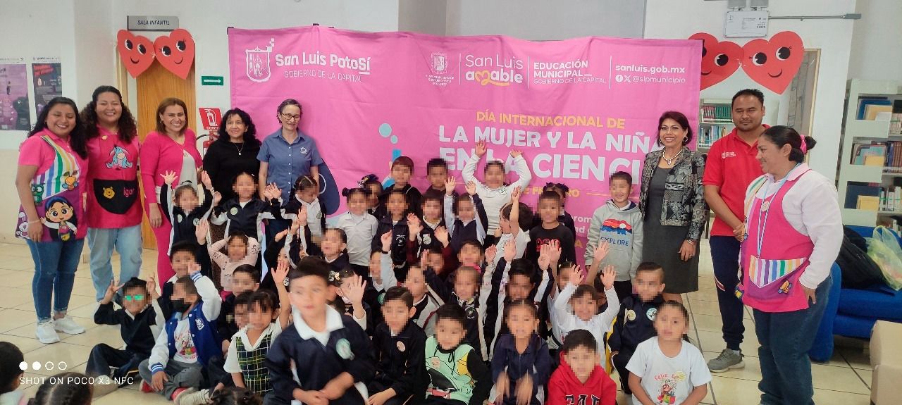 Niñas y niños descubren la ciencia en bibliotecas del Gobierno de la Capital