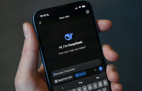 DeepSeek sacude el mercado tecnológico y enfrenta acusaciones de OpenAI