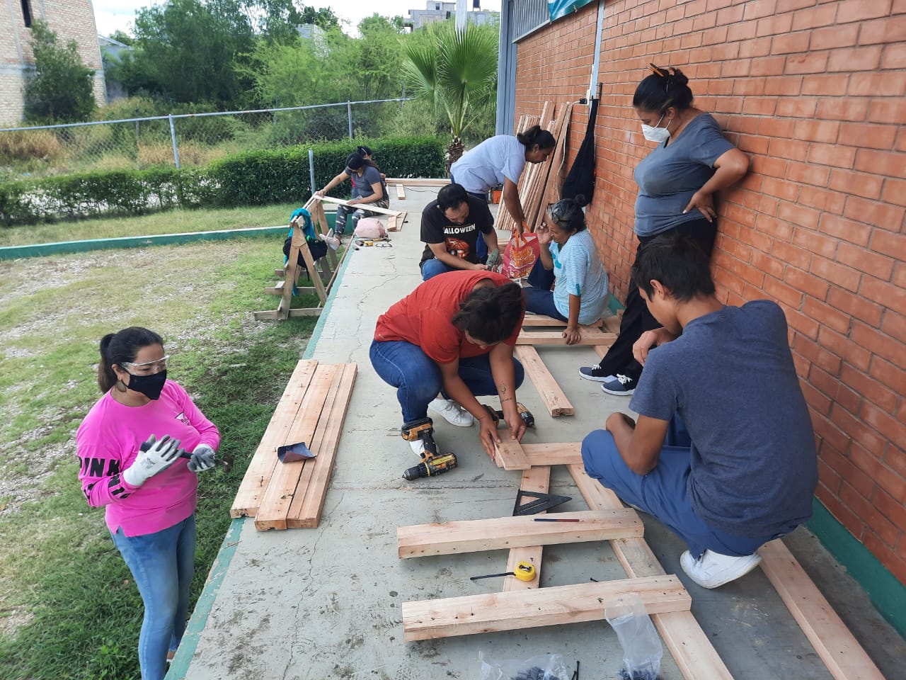 Gobierno estatal brinda más apoyo a mujeres con formación para emprendimientos