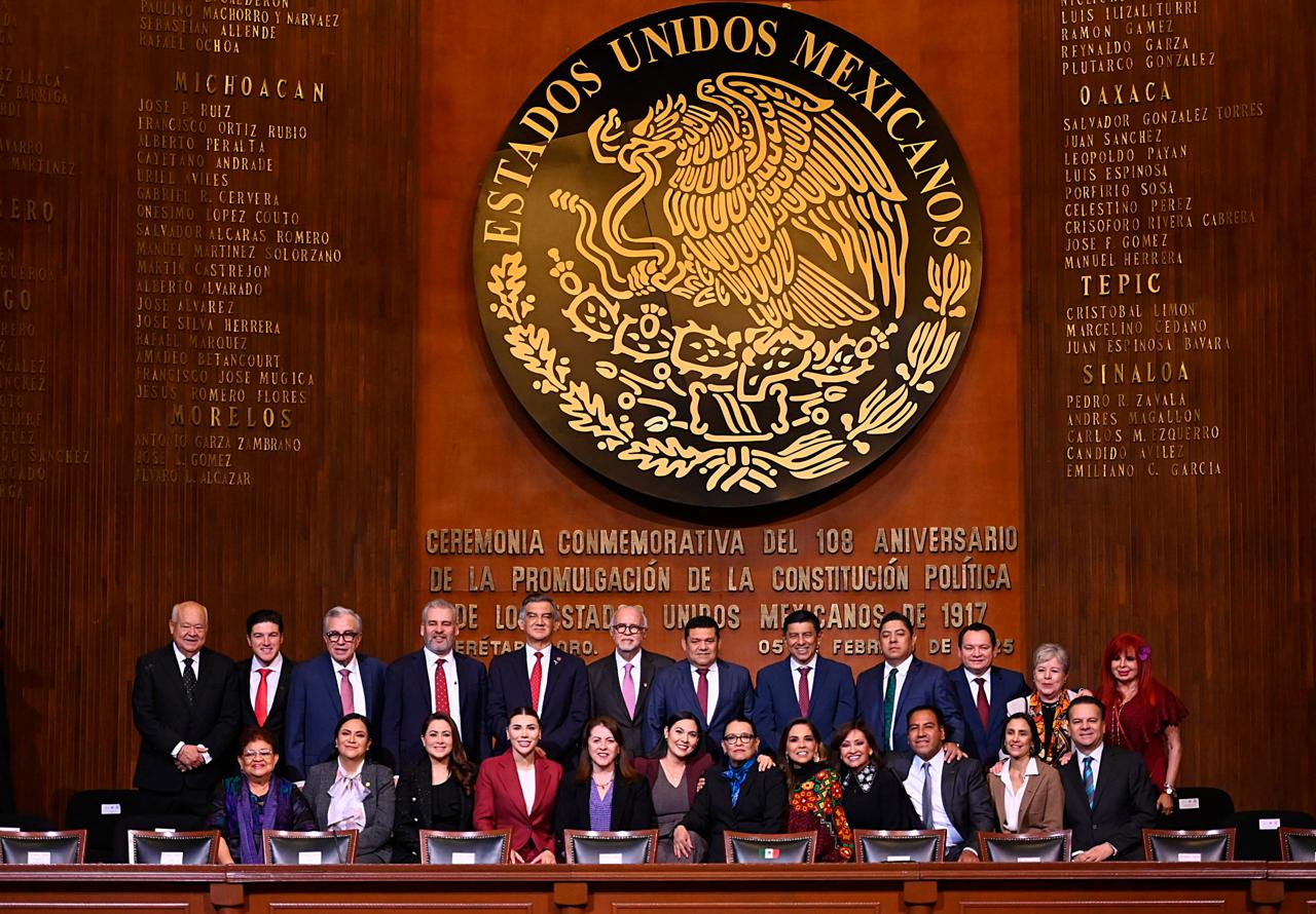 Ricardo Gallardo asiste a conmemoración del 108 aniversario de la constitución de 1917