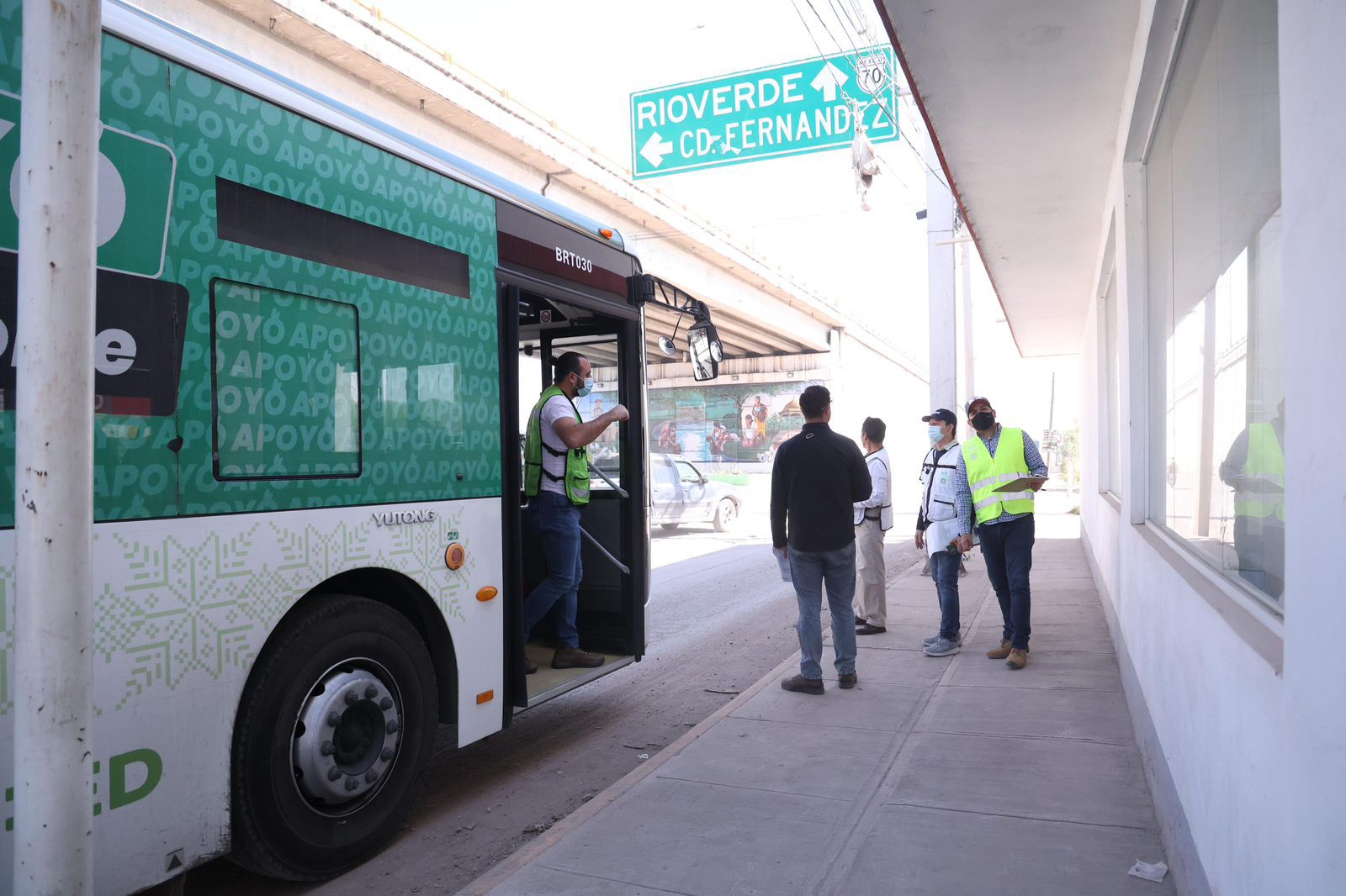 Ricardo Gallardo define las nuevas rutas de metrored en Valles y Rioverde