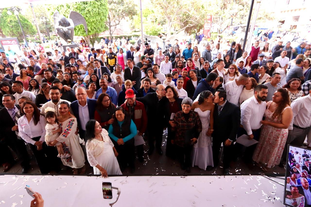 190 parejas potosinas dieron el “Sí”, en los Matrimonios Simultáneos del DIF Municipal de San Luis Capital