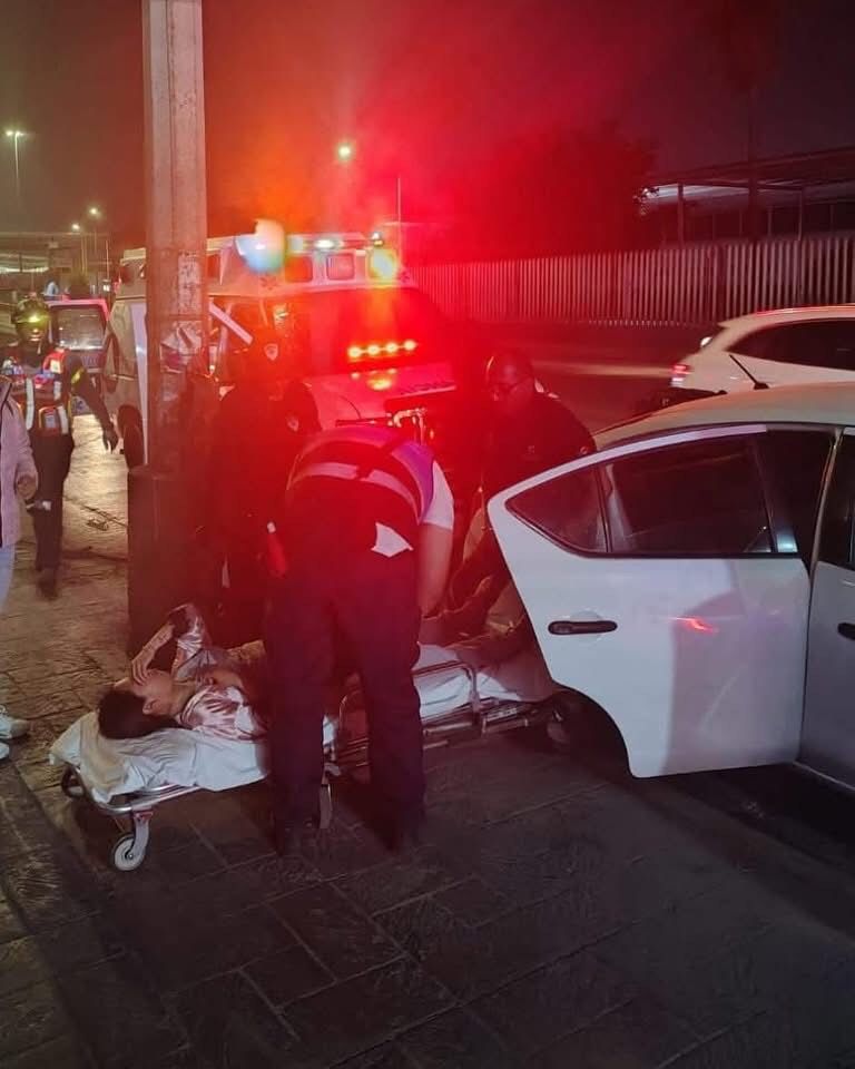 Agentes de la SSPC de la Capital auxilian a una mujer en labor de parto